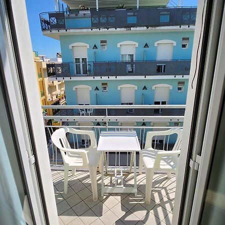 Alevon Hotel Rimini Exterior foto